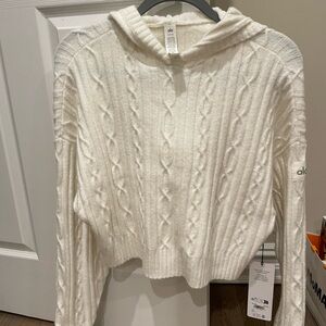 ALO Yoga Women's Cream Cable Knit Turtleneck Sweater New with Tags